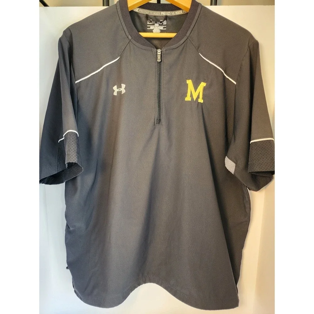 Under Armour Michigan Wolverines Mens Large 1/4 Zip Short Sleeve Windshirt Gray